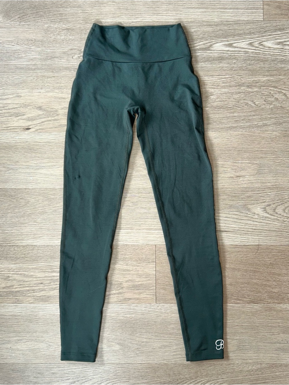Bombshell Sportswear Smooth Leggings - Deep Ivy/ Dark Green, Size XS
